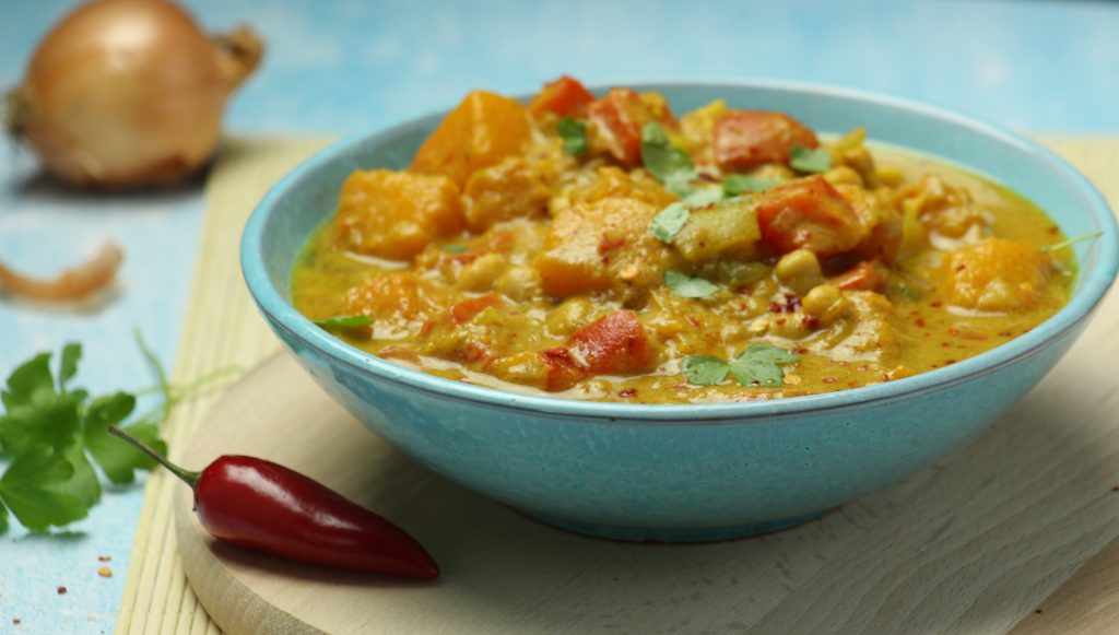 Kürbis Curry mit Kokosmilch und Kichererbsen