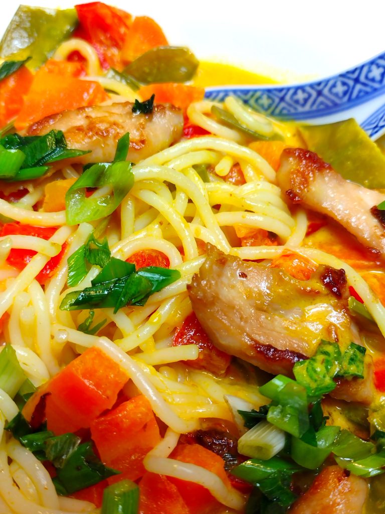 Hähnchen-Curry mit Kokosmilch