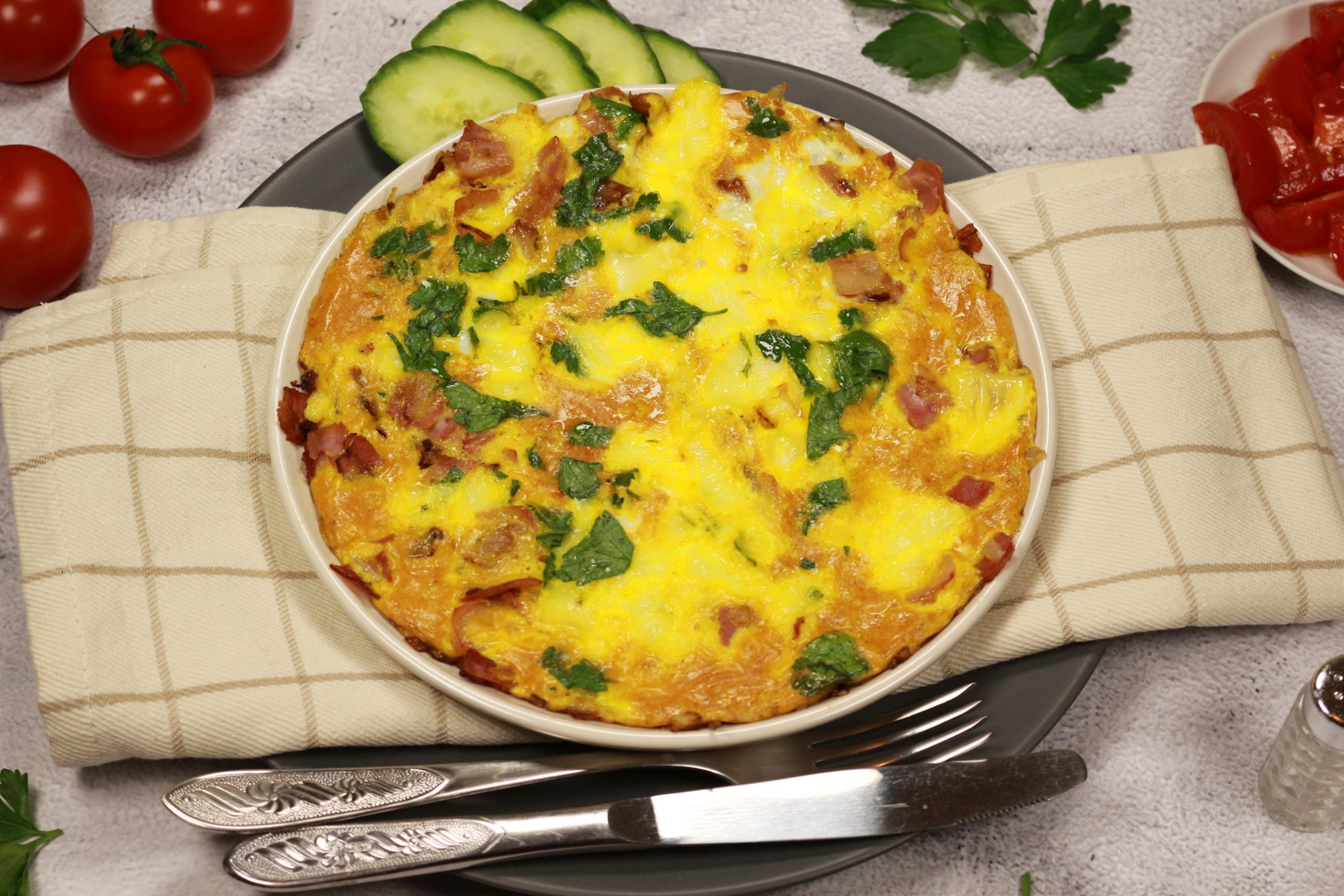 Omelett mit Schinken und Käse